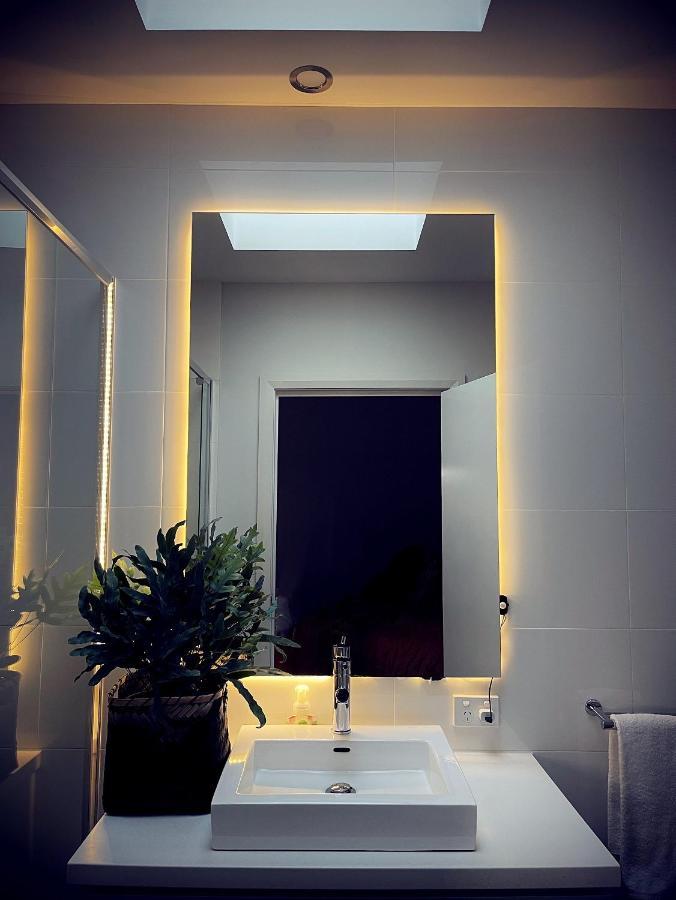734 Apartment-2 Bedroom And 2 Bathroom Accommodation, Sleeps 4 마가렛리버 외부 사진