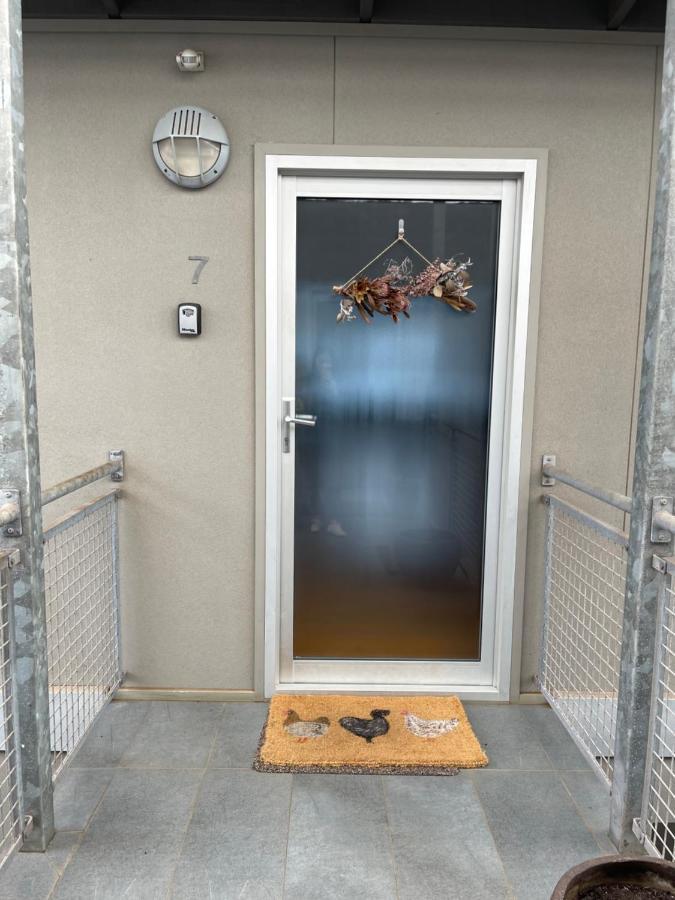 734 Apartment-2 Bedroom And 2 Bathroom Accommodation, Sleeps 4 마가렛리버 외부 사진